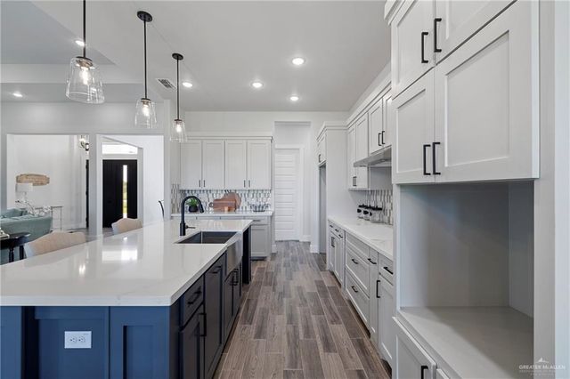3518 Treasure Hills Boulevard, Harlingen, TX 78550