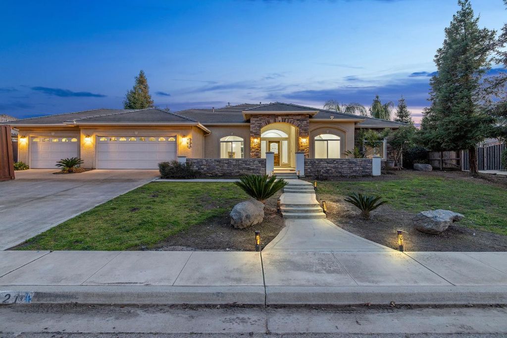 Image 1 of property listing at 4421 E Douglas Avenue, Visalia, CA 93292