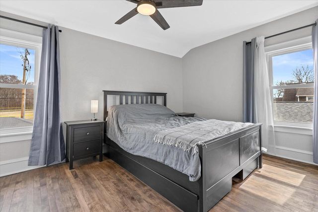 1201 15th AVENUE, South Milwaukee, WI 53172