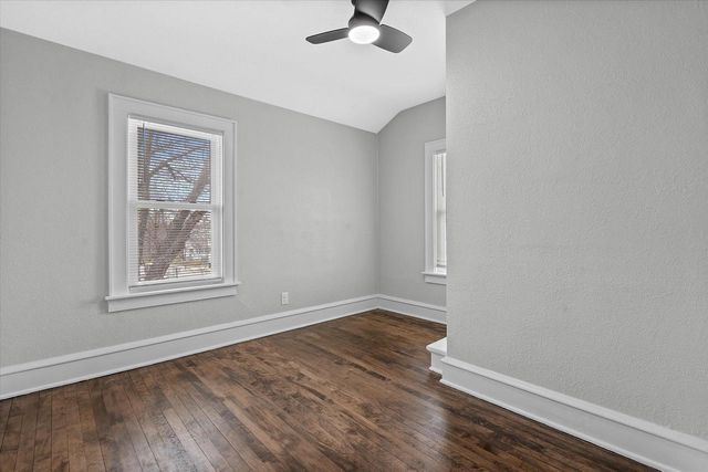 1201 15th AVENUE, South Milwaukee, WI 53172