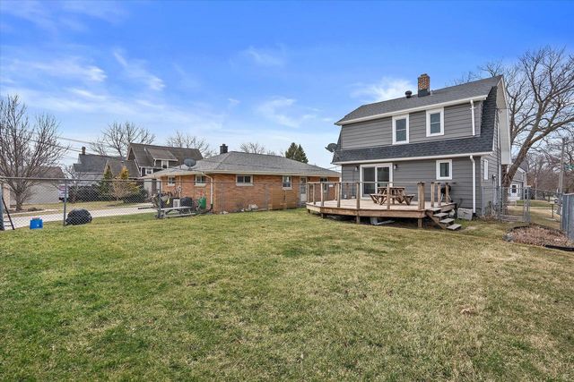 1201 15th AVENUE, South Milwaukee, WI 53172