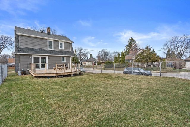 1201 15th AVENUE, South Milwaukee, WI 53172