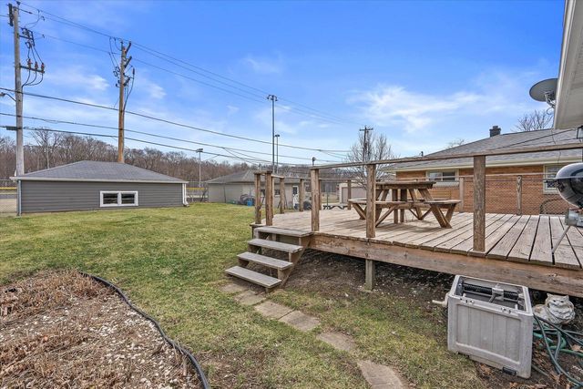 1201 15th AVENUE, South Milwaukee, WI 53172