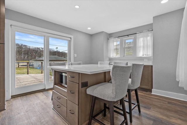 1201 15th AVENUE, South Milwaukee, WI 53172