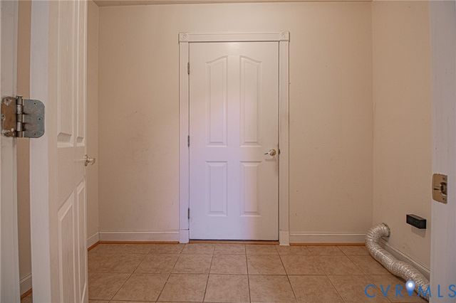 409 Cobblestone Dr, Hopewell, VA 23860
