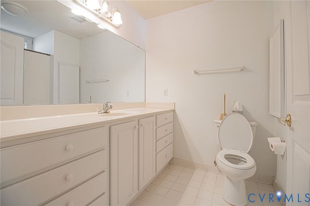 409 Cobblestone Dr, Hopewell, VA 23860