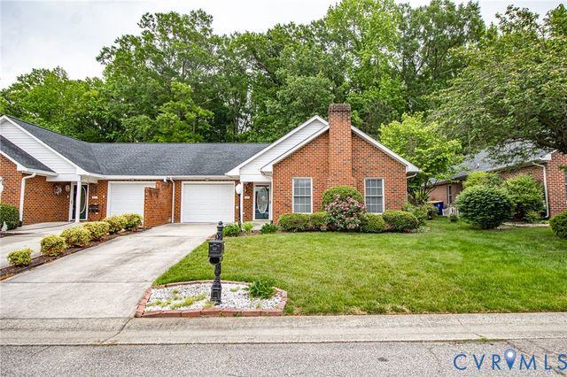 409 Cobblestone Dr, Hopewell, VA 23860