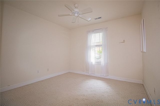 409 Cobblestone Dr, Hopewell, VA 23860