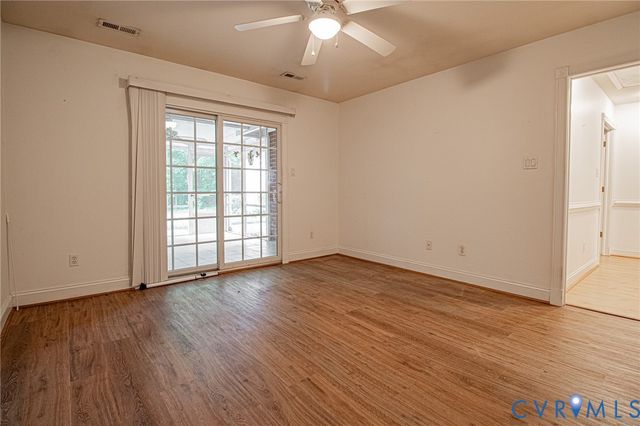 409 Cobblestone Dr, Hopewell, VA 23860