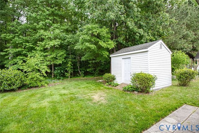 409 Cobblestone Dr, Hopewell, VA 23860