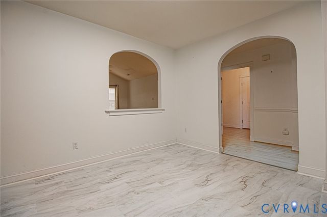 409 Cobblestone Dr, Hopewell, VA 23860