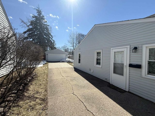 1631 W SPRING STREET, Appleton, WI 54914