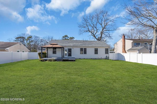 79 Saint Andrews Drive, Little Egg Harbor, NJ 08087