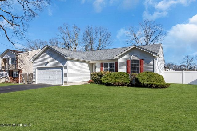 79 Saint Andrews Drive, Little Egg Harbor, NJ 08087