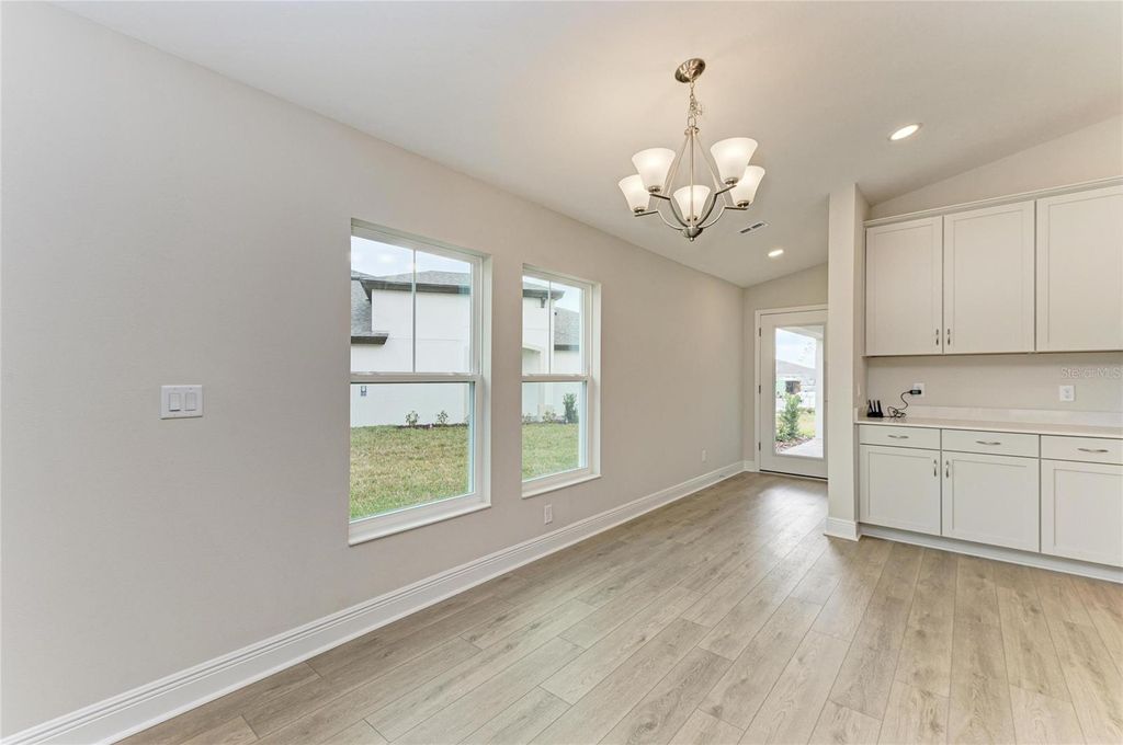 Image 15 of property listing at 12342 OAK HILL WAY, Parrish, FL 34219