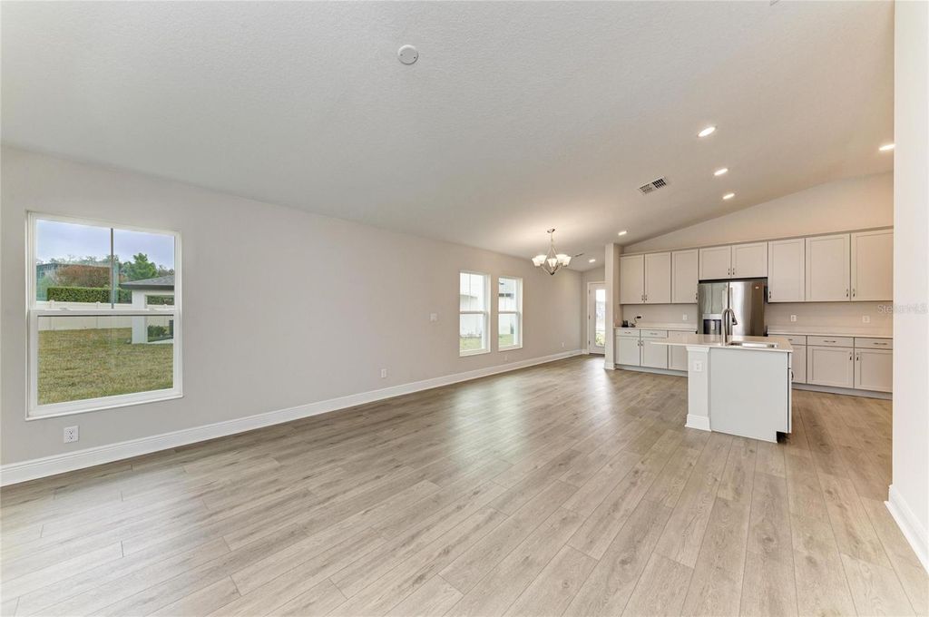 Image 19 of property listing at 12342 OAK HILL WAY, Parrish, FL 34219