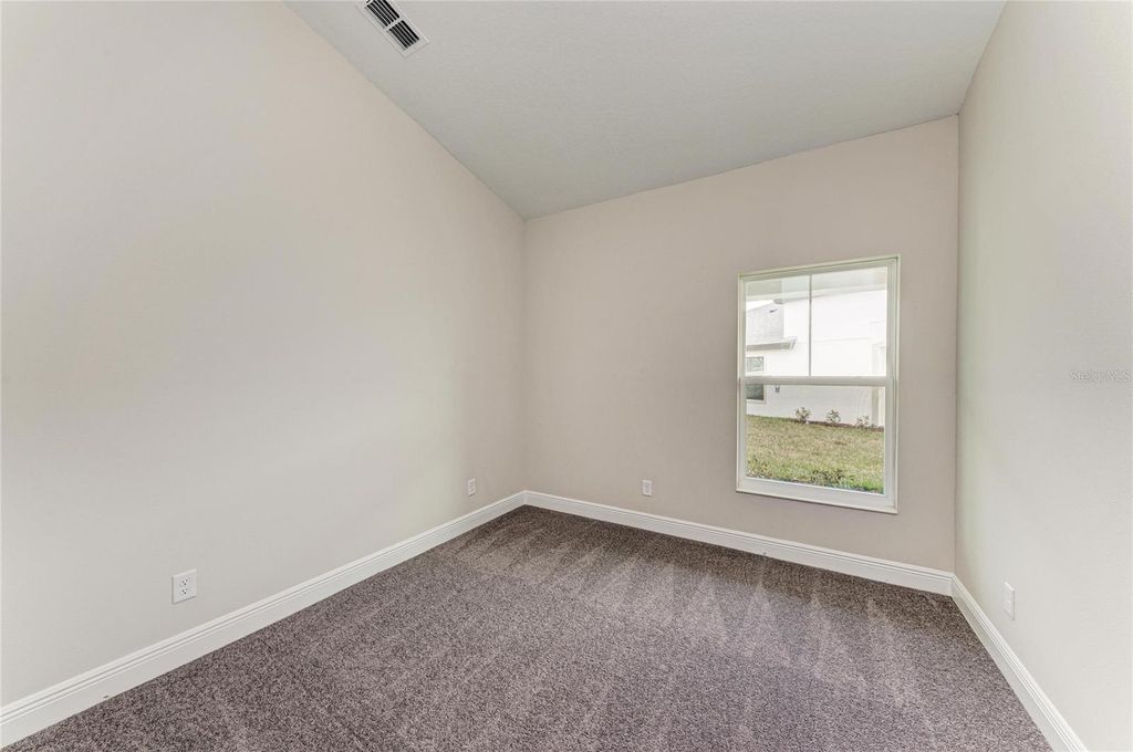 Image 20 of property listing at 12342 OAK HILL WAY, Parrish, FL 34219