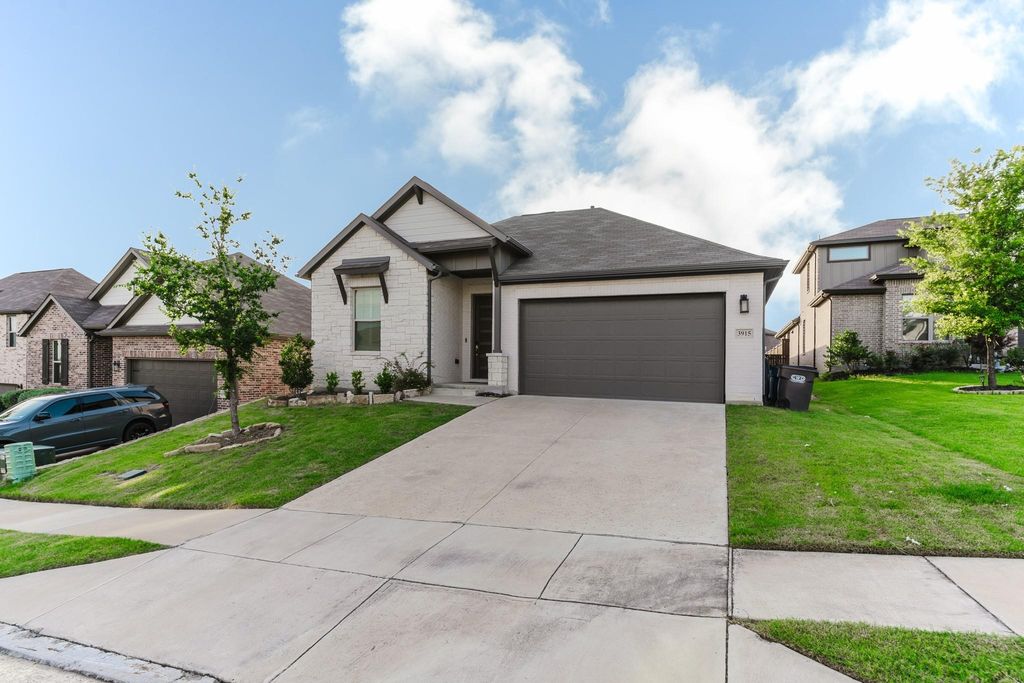 3915 Aventino Court, Sachse, TX 75048