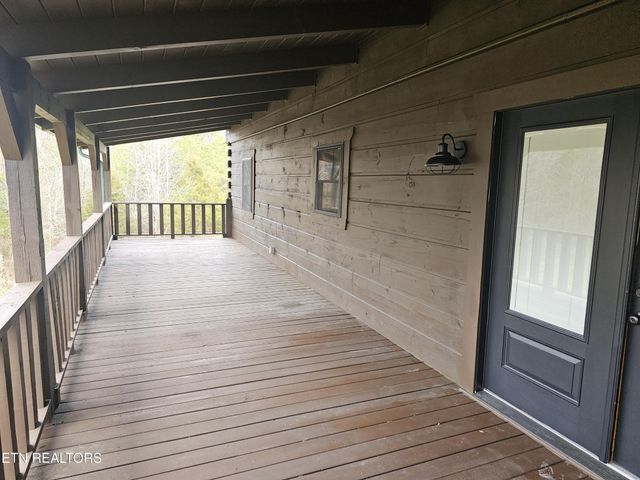 371 Plaza Drive, Madisonville, TN 37354