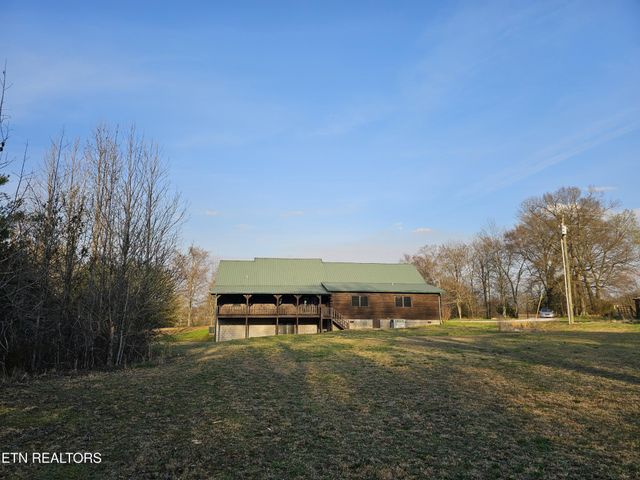371 Plaza Drive, Madisonville, TN 37354