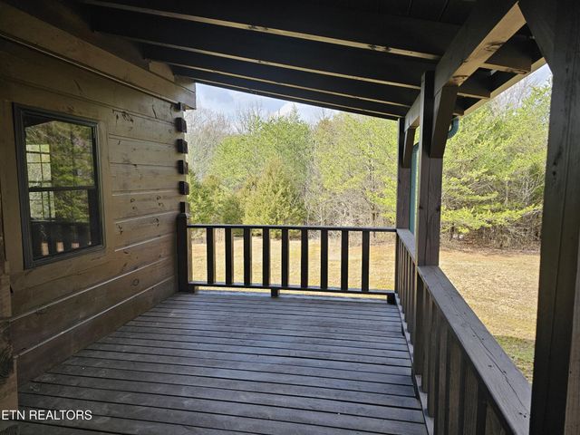 371 Plaza Drive, Madisonville, TN 37354