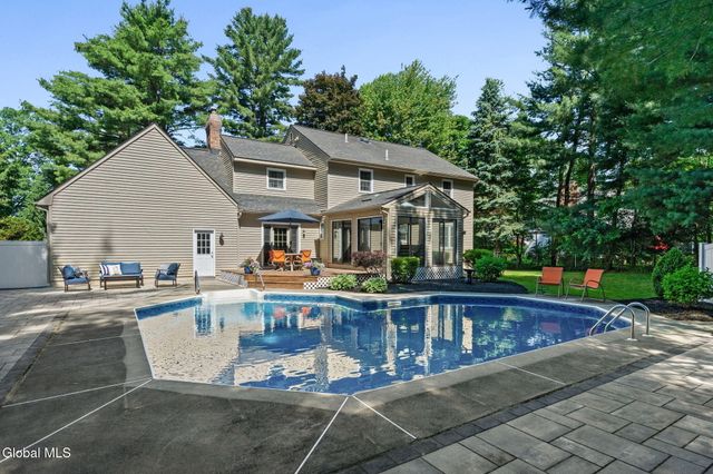 6 Greenfield Court, Clifton Park, NY 12065
