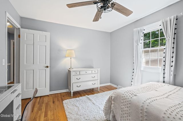 6 Greenfield Court, Clifton Park, NY 12065