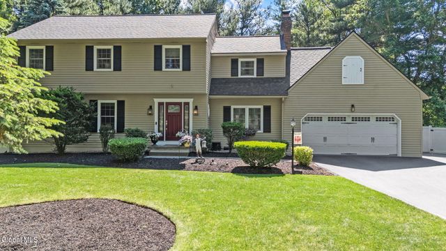 6 Greenfield Court, Clifton Park, NY 12065