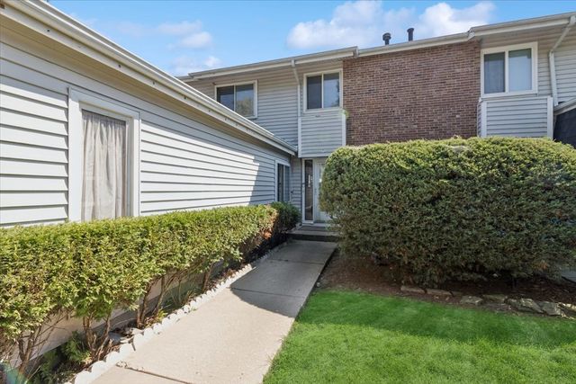 149 Thomas Road, Bolingbrook, IL 60440