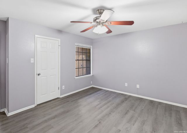 7711 Callaghan Rd Apt 705, San Antonio, TX 78229