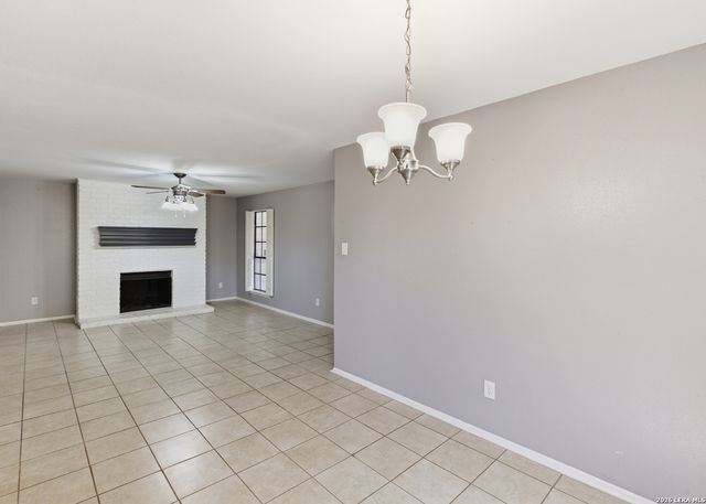 7711 Callaghan Rd Apt 705, San Antonio, TX 78229