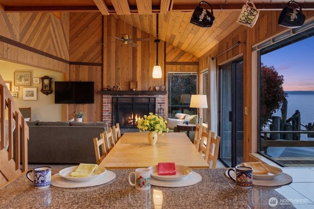 8208 Sandy Hook Drive, Clinton, WA 98236