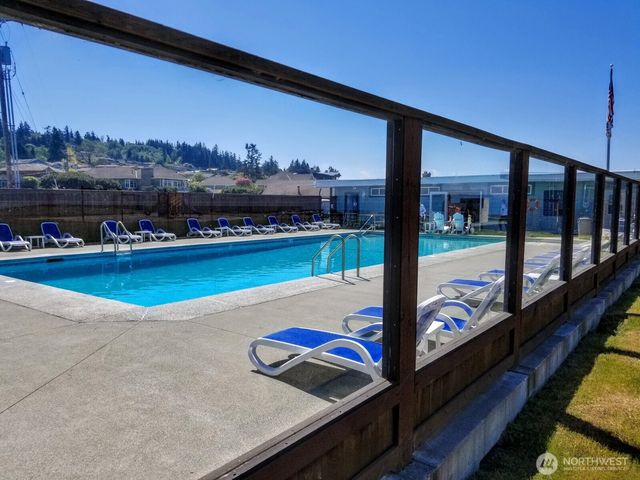 8208 Sandy Hook Drive, Clinton, WA 98236