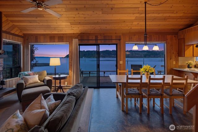 8208 Sandy Hook Drive, Clinton, WA 98236