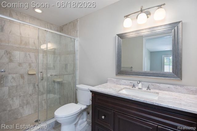 1534 Hidden Valley Lane, Rochester Hills, MI 48306