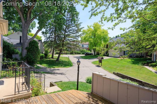1534 Hidden Valley Lane, Rochester Hills, MI 48306