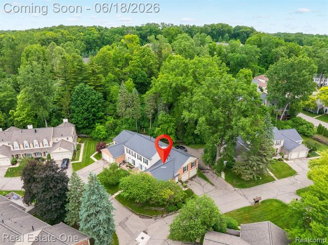 1534 Hidden Valley Lane, Rochester Hills, MI 48306