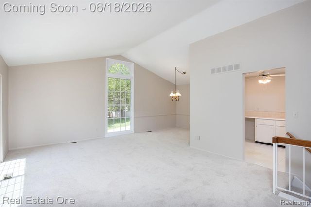 1534 Hidden Valley Lane, Rochester Hills, MI 48306