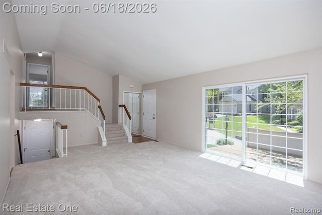 1534 Hidden Valley Lane, Rochester Hills, MI 48306