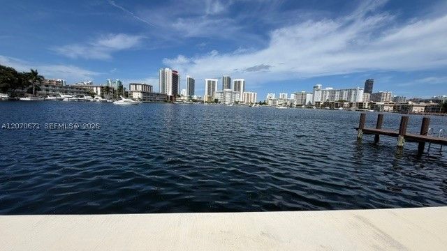 450 Golden Isles Dr 2F, Hallandale Beach, FL 33009