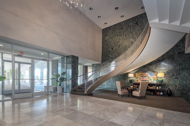 655 S Riverside Dr Apt 708B, Memphis, TN 38103