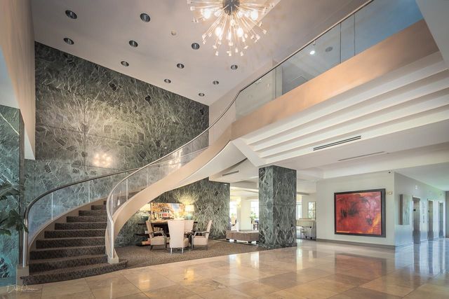 655 S Riverside Dr Apt 708B, Memphis, TN 38103