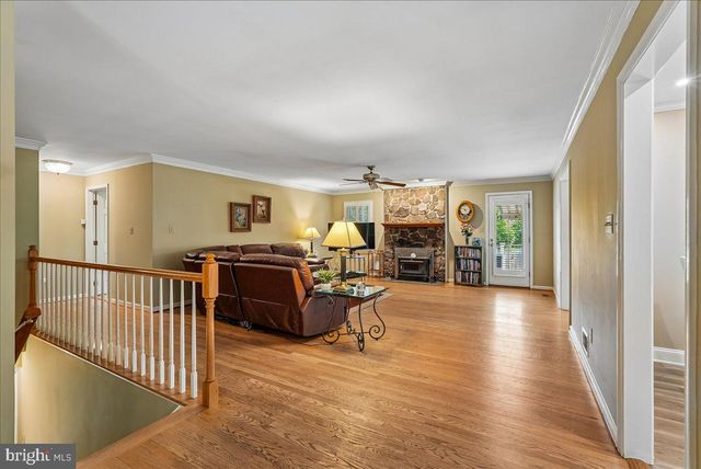 25501 FROSTY MEADOW LN, Aldie, VA 20105