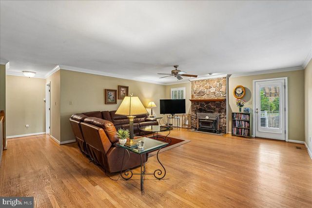 25501 FROSTY MEADOW LN, Aldie, VA 20105
