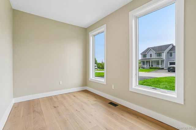 24 Wildwood Drive, Rock Tavern, NY 12575