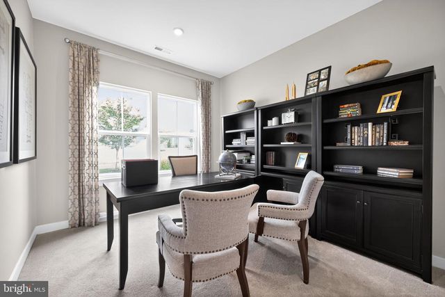 203 AMESBURY BLVD, Swedesboro, NJ 08085