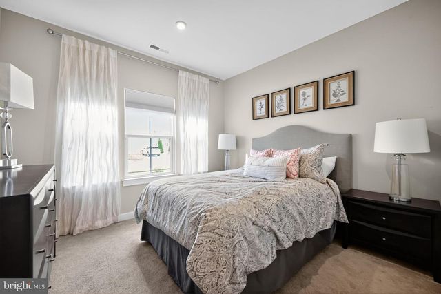 203 AMESBURY BLVD, Swedesboro, NJ 08085