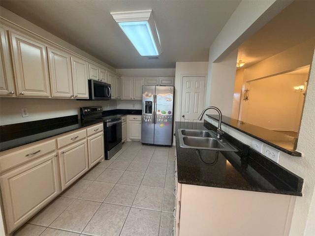 4324 Stone Hollow Way, Fort Worth, TX 76040