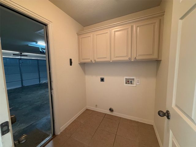 4324 Stone Hollow Way, Fort Worth, TX 76040