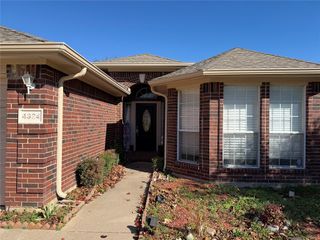 4324 Stone Hollow Way, Fort Worth, TX 76040